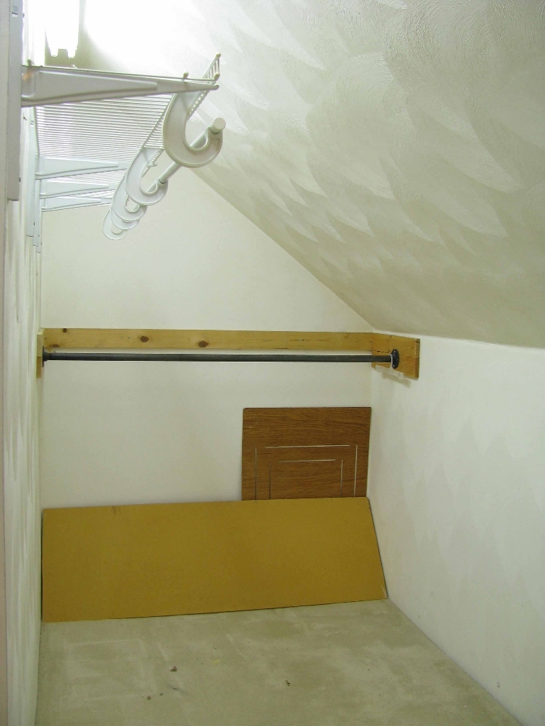 187 Webster Road Roanoke, VA 24012 - Photo 11 of 18 pic master closet upper