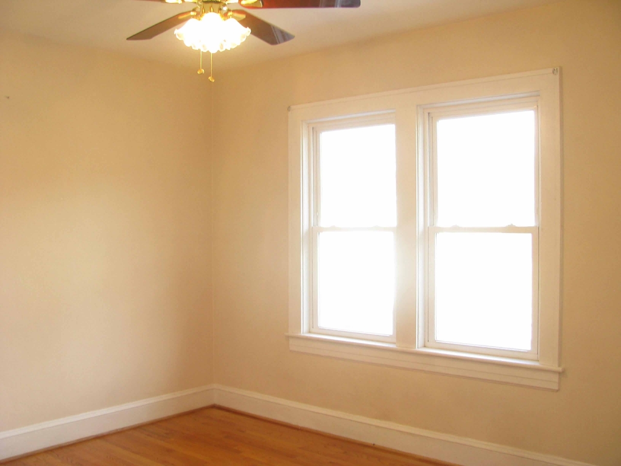 187 Webster Road Roanoke, VA 24012 - Photo 8 of 18 pic marshala house entry master br