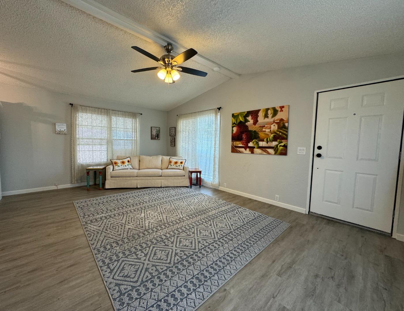 55 San Juan Grade Road, Unit 82 Salinas, CA 93906 - Photo 3 of 8