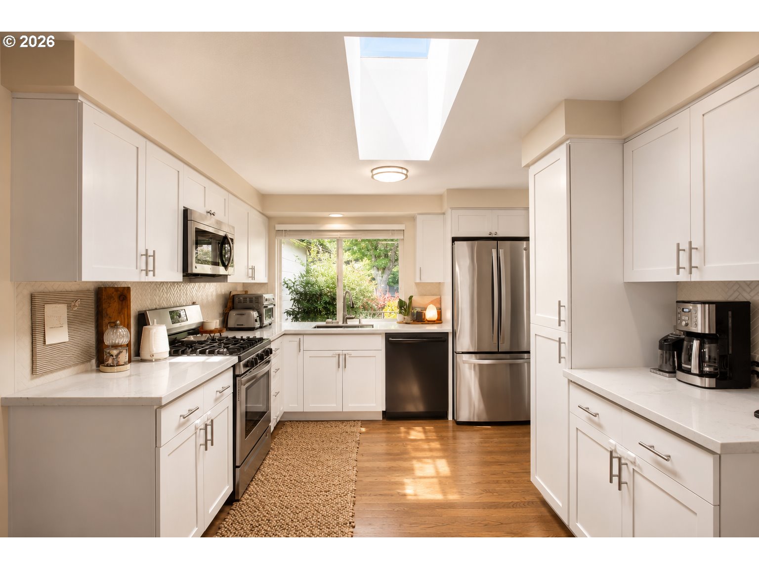 20798 Southwest Rosa Drive Beaverton, OR 97078 - Photo 7 of 23