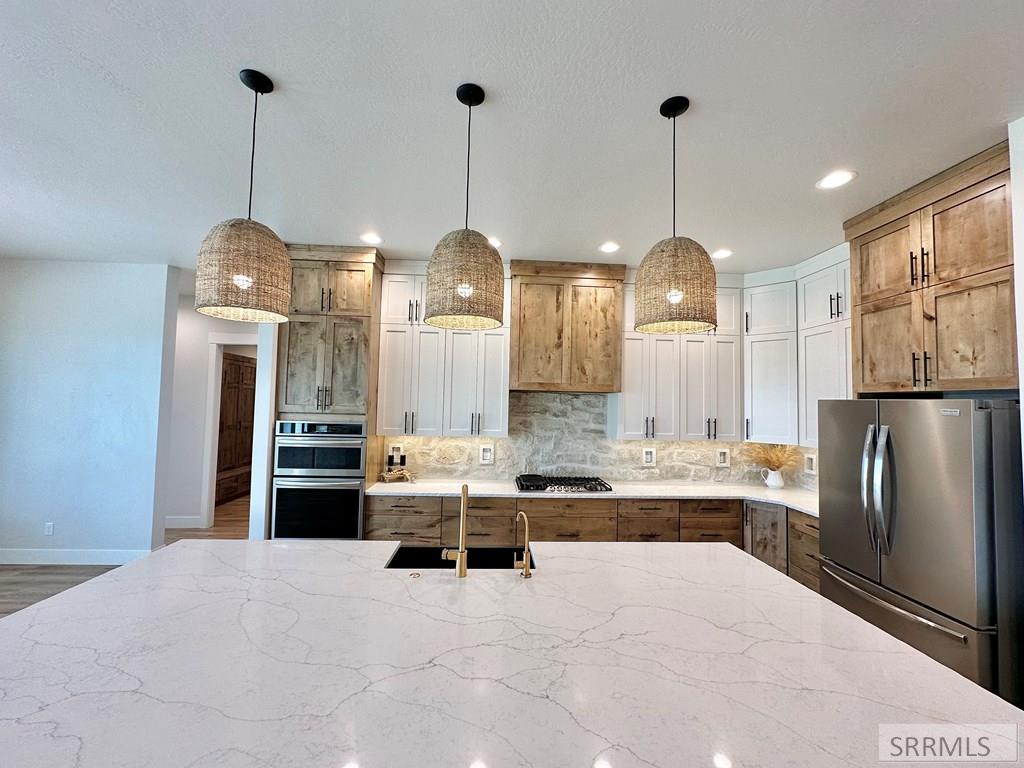 2260 Clover Mdw Way Rexburg, ID 83440 - Photo 21 of 100 Kitchen