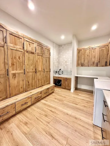 $1,295,000 | 2260 Clover Mdw Way, Rexburg, ID 83440