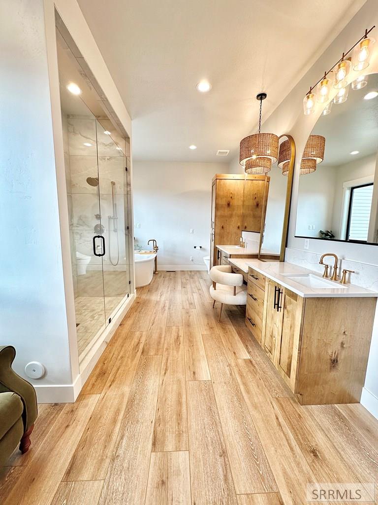 2260 Clover Mdw Way Rexburg, ID 83440 - Photo 45 of 100 Primary Bathroom