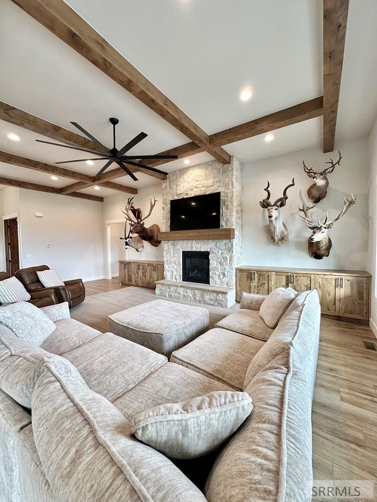 2260 Clover Mdw Way Rexburg, ID 83440 - Photo 7 of 100 Living Room