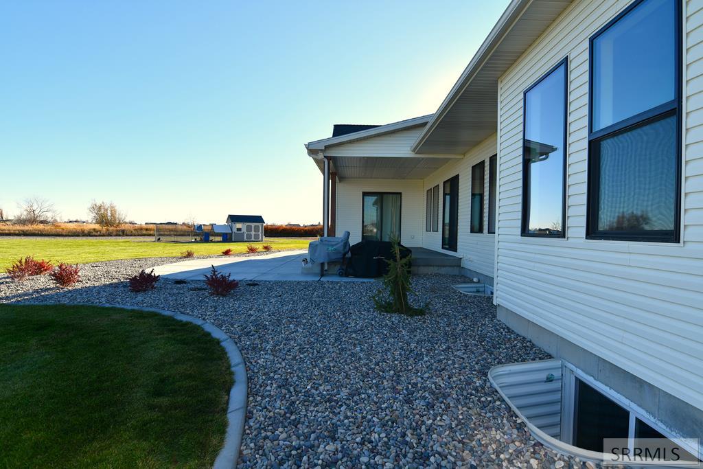 2260 Clover Mdw Way Rexburg, ID 83440 - Photo 90 of 100 Back of Home