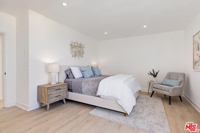 $828,000 | 717 Copeland Court, Unit 4, Santa Monica, CA 90405