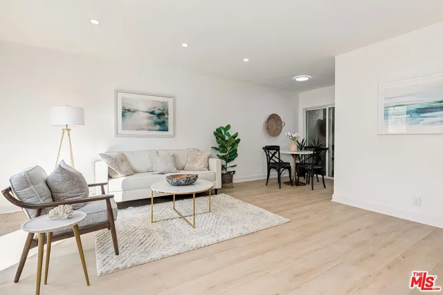 $828,000 | 717 Copeland Court, Unit 4, Santa Monica, CA 90405