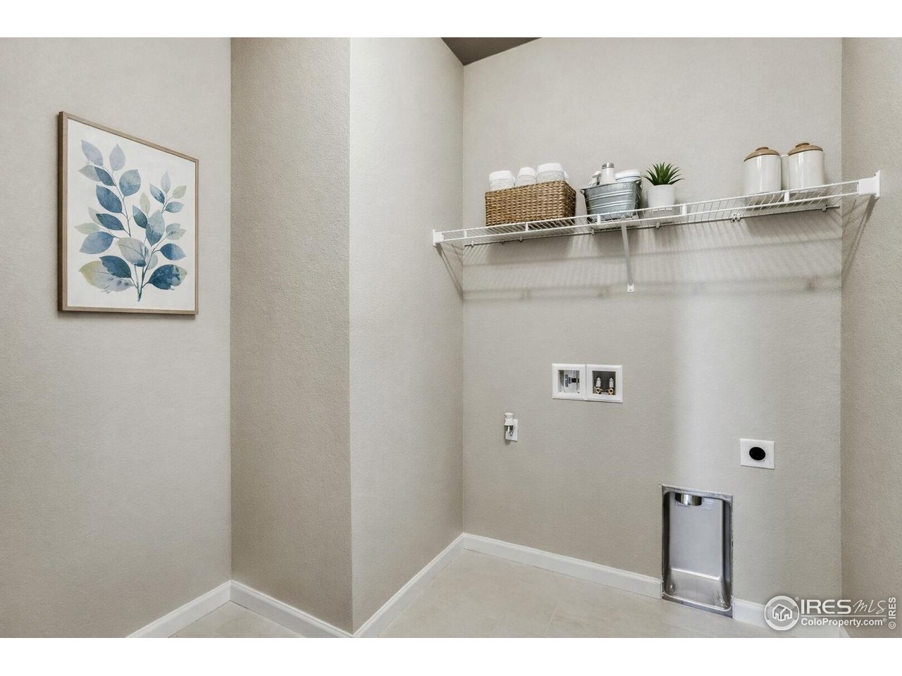 640 Noola Street Windsor, CO 80550 - Photo 19 of 27 Laundry room