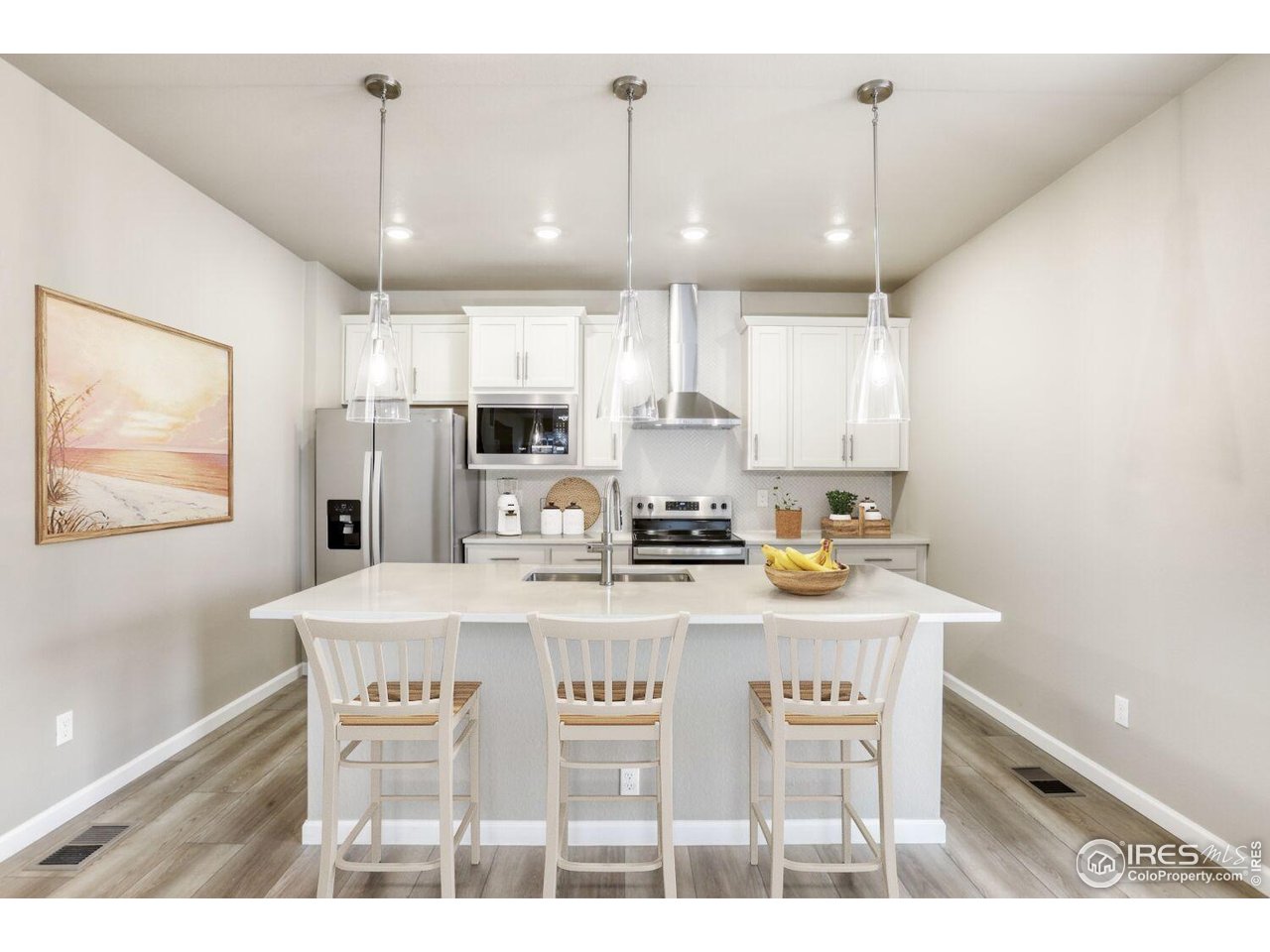 640 Noola Street Windsor, CO 80550 - Photo 9 of 27 Kitchen featuring modern finishes