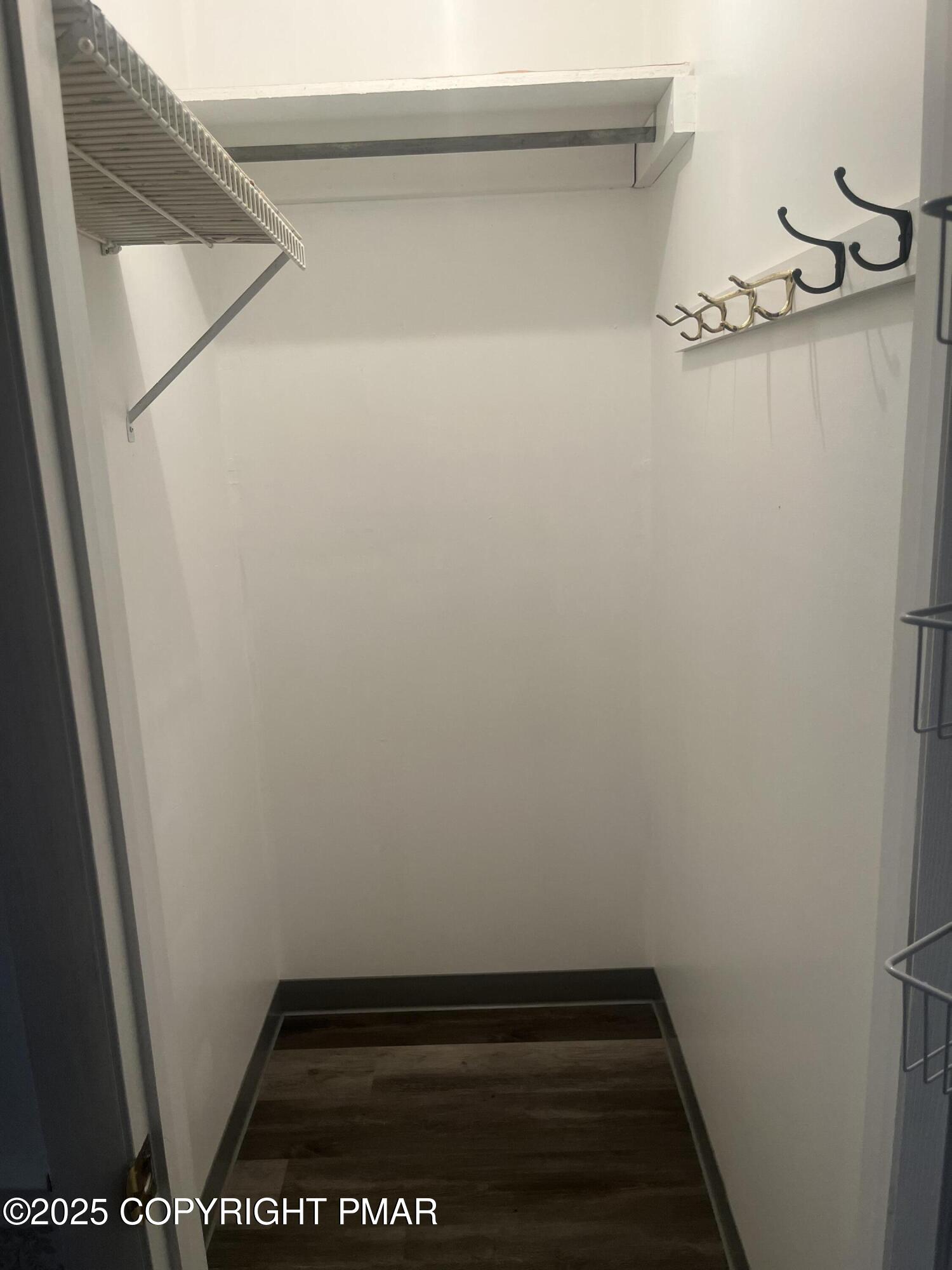 529 Pine Ridge Road Stroudsburg, PA 18360 - Photo 13 of 36 a view of small space