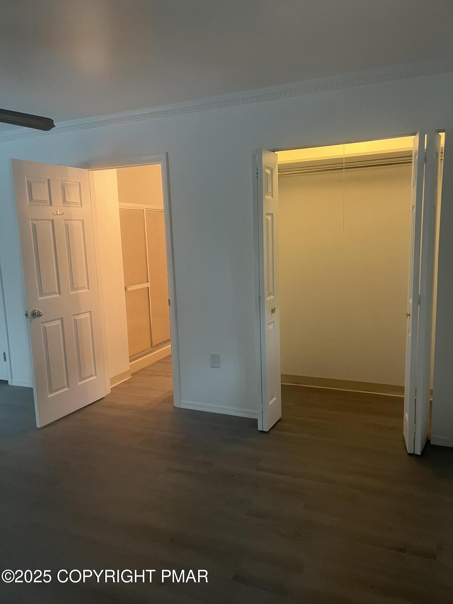 529 Pine Ridge Road Stroudsburg, PA 18360 - Photo 28 of 36 an empty room with windows