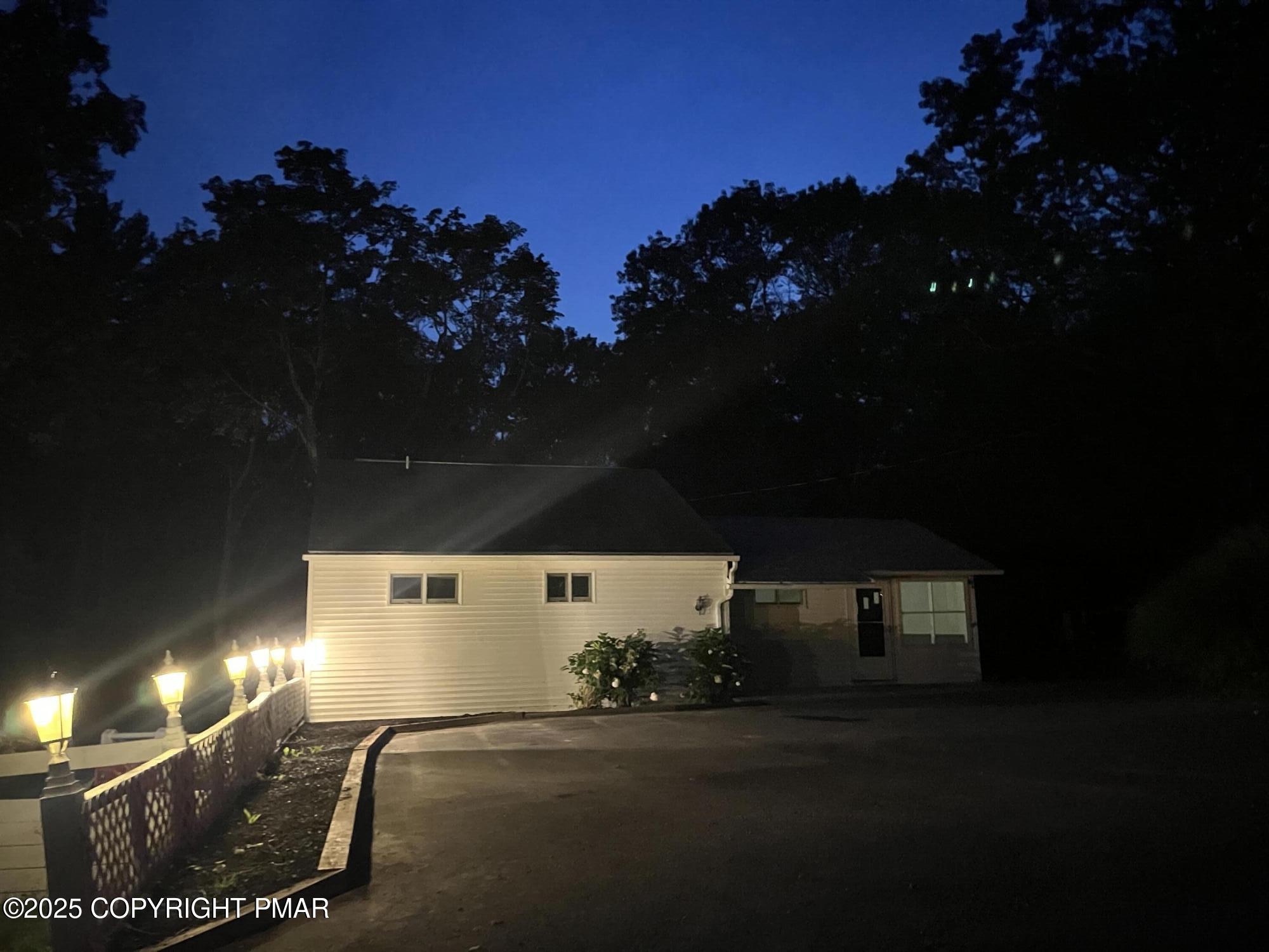529 Pine Ridge Road Stroudsburg, PA 18360 - Photo 5 of 36 a view of patio