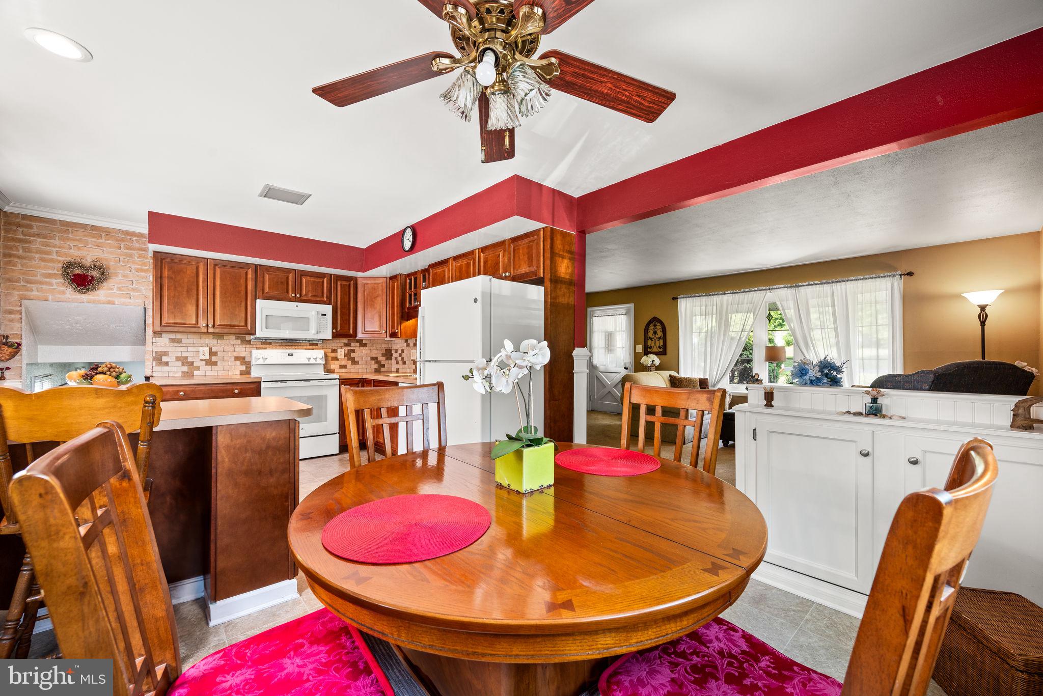 696 Buchert Road Pottstown, PA 19464 - Photo 7 of 22 Gallery Image 7