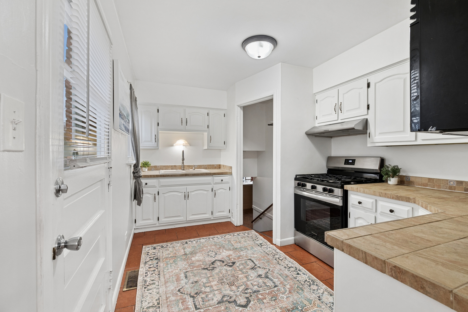 18110 Center Avenue Homewood, IL 60430 - Photo 6 of 17 Gallery Image 6