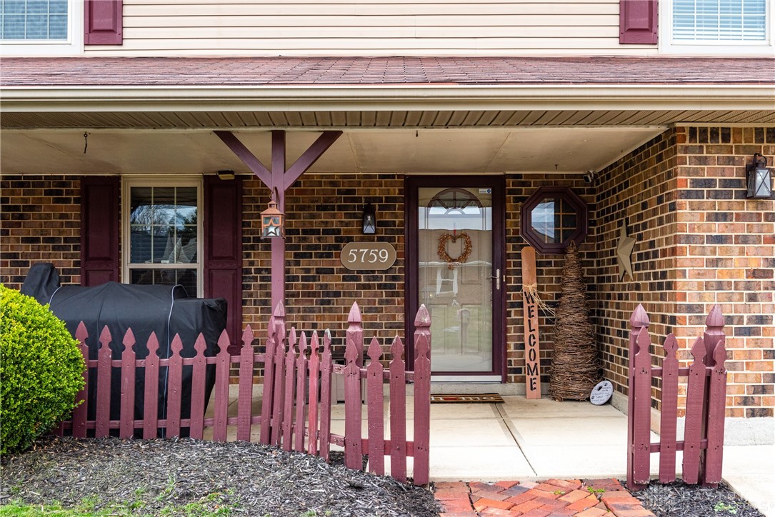 5759 Waynegate Road Huber Heights, OH 45424 - Photo 5 of 56
