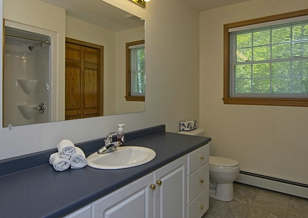 424 Old Bristol Road New Hampton, NH 03256 - Photo 14 of 35