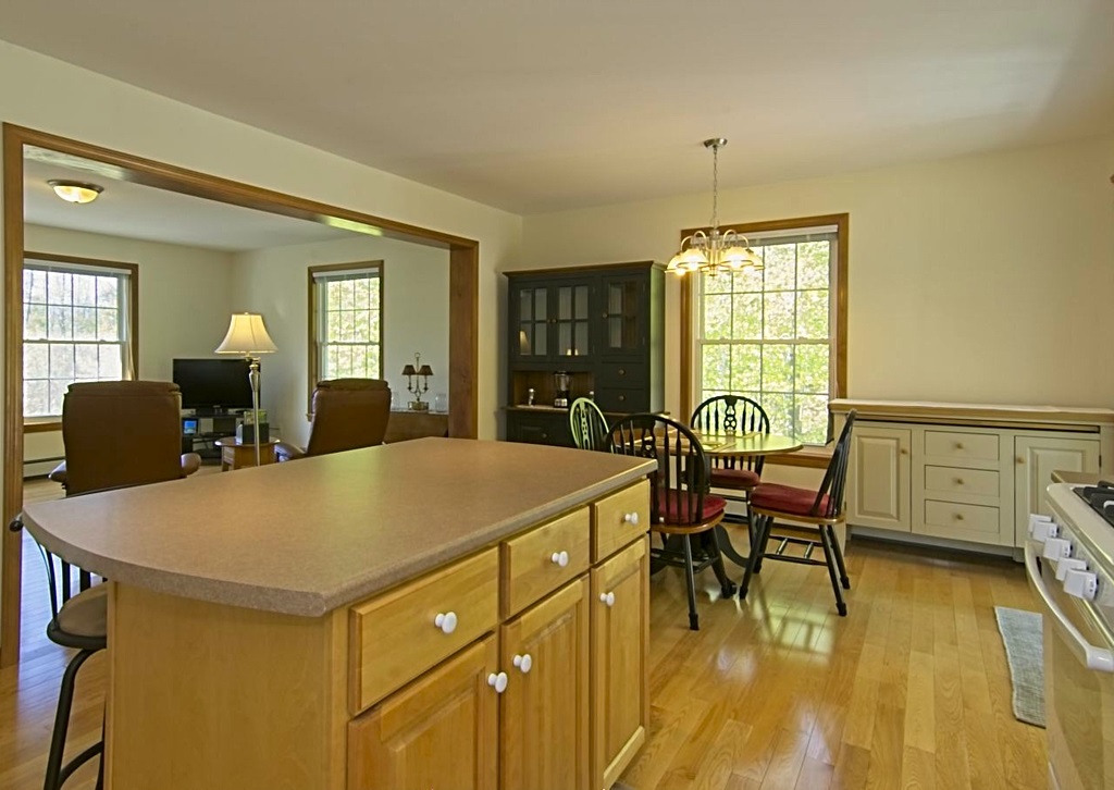 424 Old Bristol Road New Hampton, NH 03256 - Photo 10 of 35
