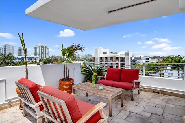 $1,392,000 | 421 Meridian Avenue, Unit 21, Miami Beach, FL 33139