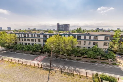 $549,000 | 432 Norfolk Street, Unit 4G, Somerville, MA 02143