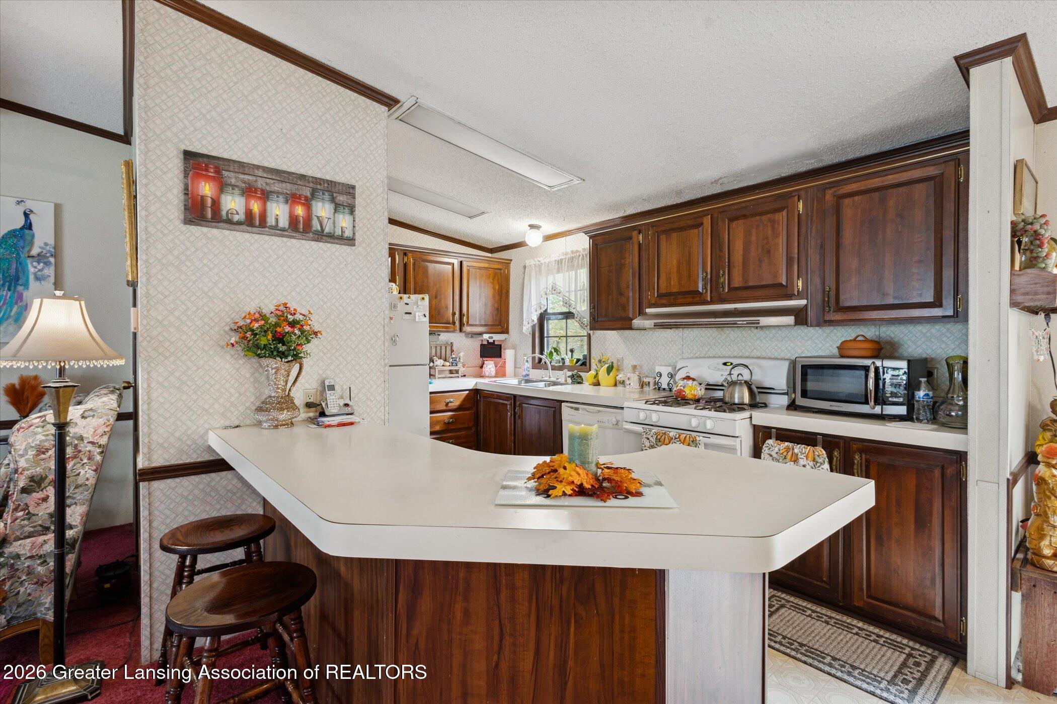 5051 Freeman Road Eaton Rapids, MI 48827 - Photo 9 of 48 Kitchen