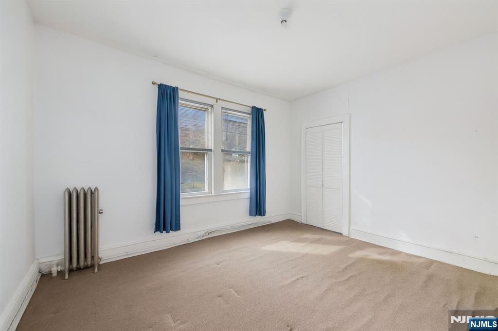 175 Union Street Lodi, NJ 07644 - Photo 10 of 27