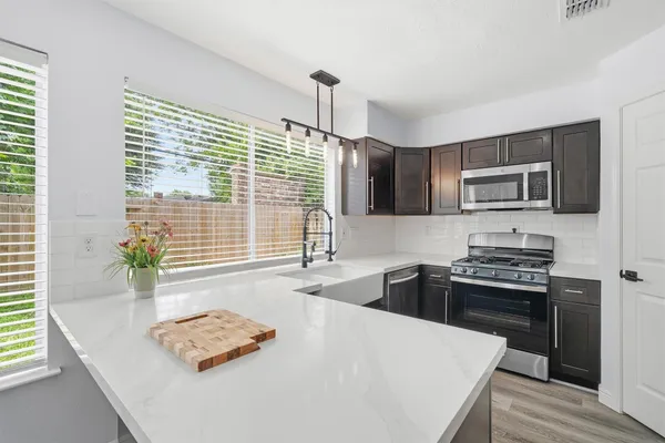 $2,200 | 7815 Royan Drive, Houston, TX 77071