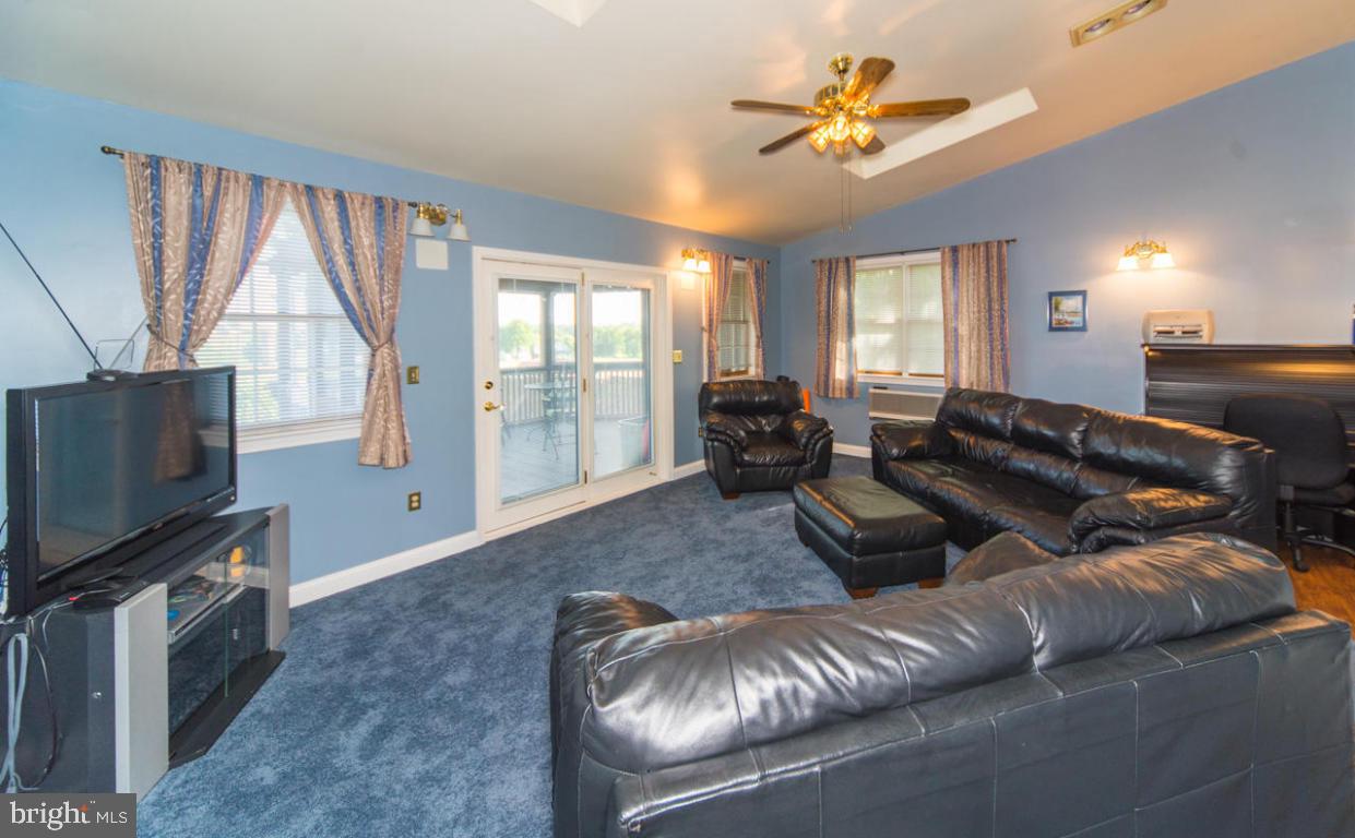 1753 Pioneer Road Lancaster, PA 17602 - Photo 13 of 28 Gallery Image 13
