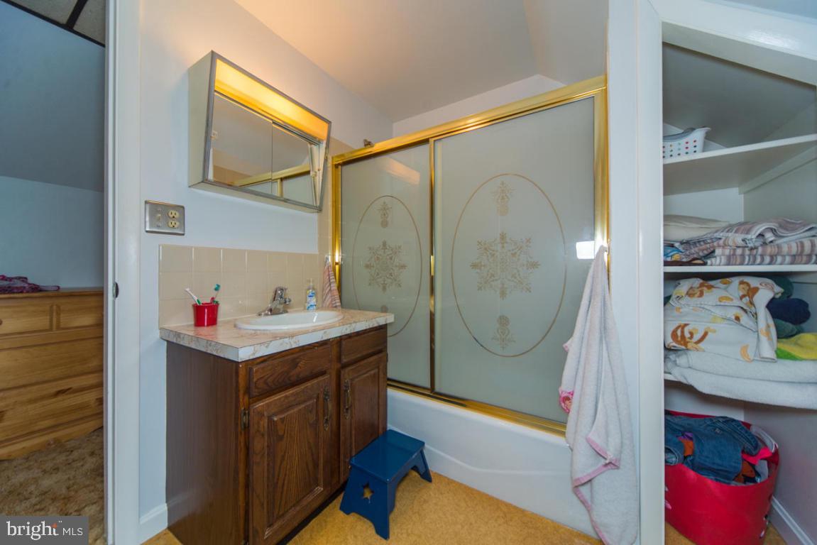 1753 Pioneer Road Lancaster, PA 17602 - Photo 14 of 28 Gallery Image 14