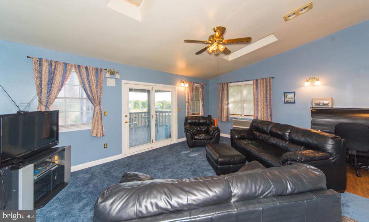1753 Pioneer Road Lancaster, PA 17602 - Photo 10 of 28 Gallery Image 10