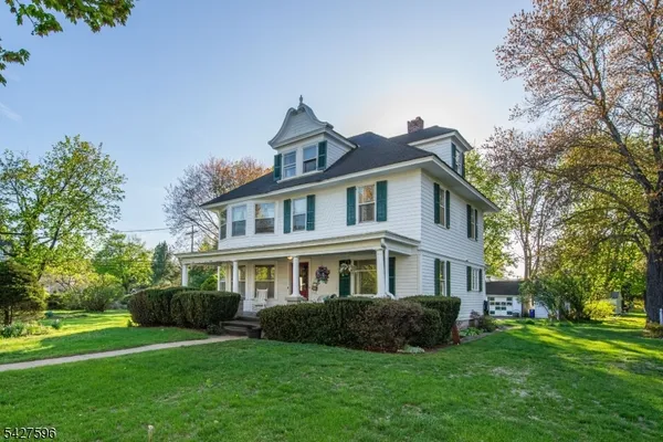 $719,900 | 35 Eyland Avenue, Succasunna, NJ 07876