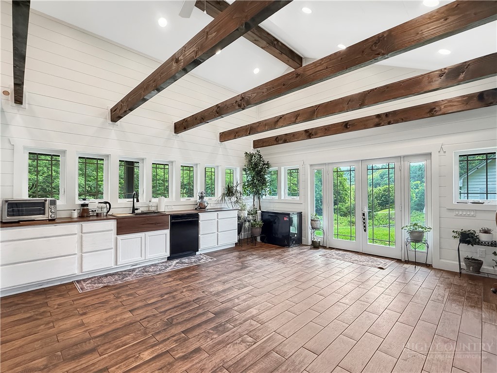 419 Fletcher Branch Road Vilas, NC 28692 - Photo 8 of 50