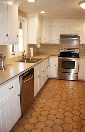 8 Riverview Avenue Maynard, MA 01754 - Photo 12 of 30 Gallery Image 12