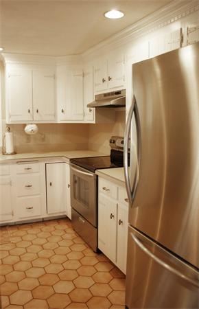 8 Riverview Avenue Maynard, MA 01754 - Photo 13 of 30 Gallery Image 13
