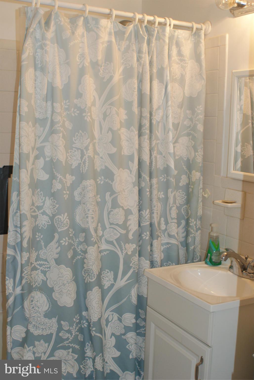 11808 Idlewood Road Silver Spring, MD 20906 - Photo 11 of 23 Bath