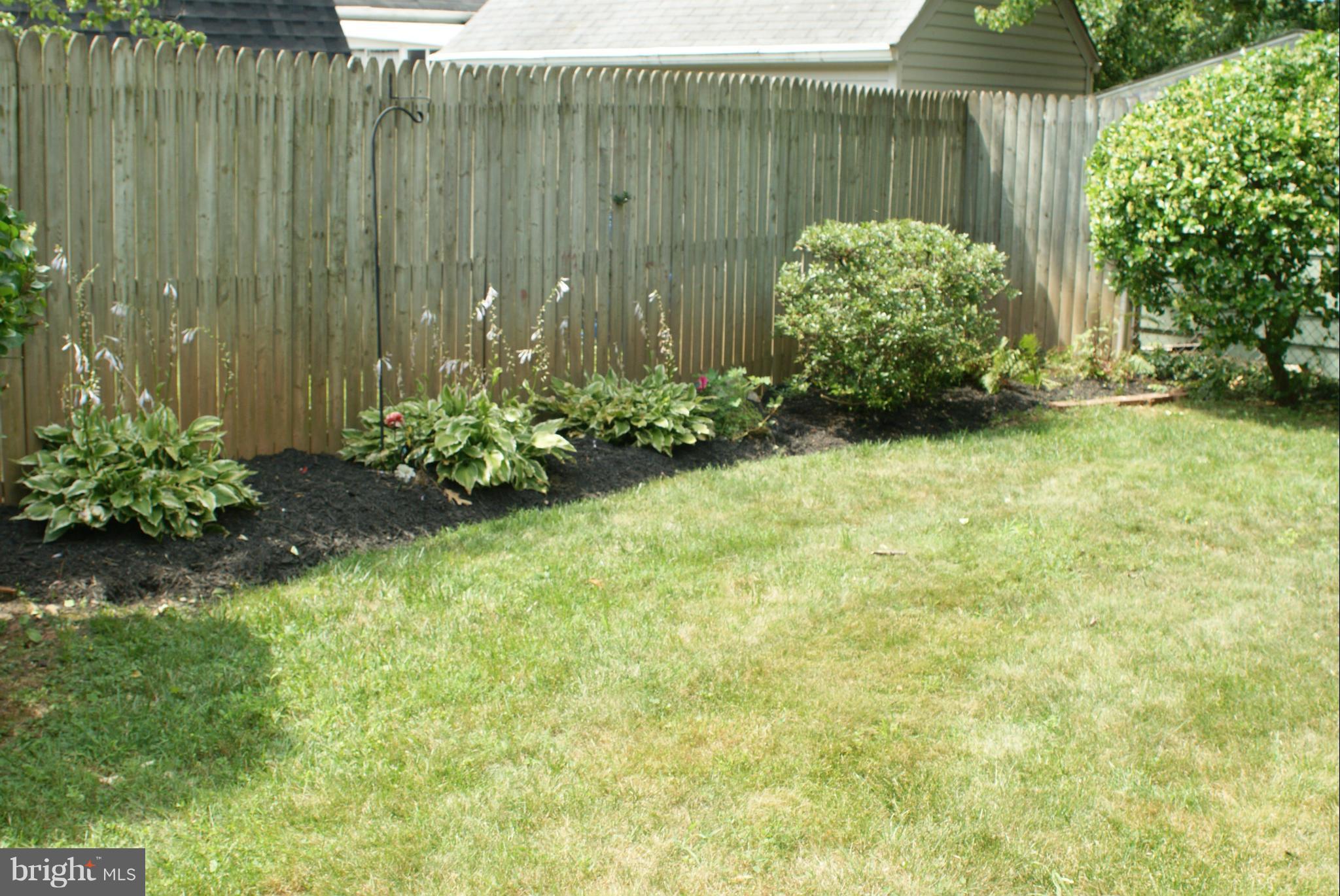 11808 Idlewood Road Silver Spring, MD 20906 - Photo 17 of 23 Backyard