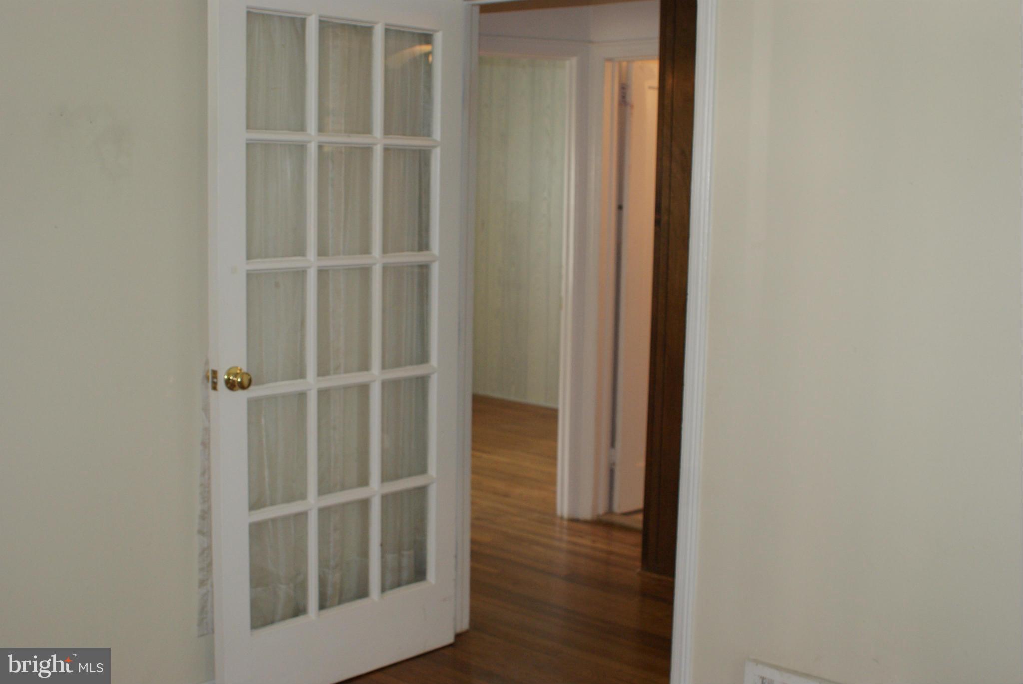 11808 Idlewood Road Silver Spring, MD 20906 - Photo 3 of 23 Interior (General)