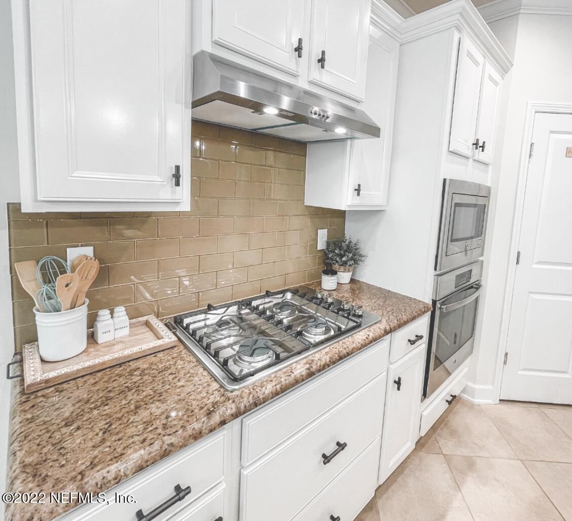 237 Spring Park Avenue Ponte Vedra, FL 32081 - Photo 13 of 48 CFC1141C-4B42-433B-841E-272904A5CF79