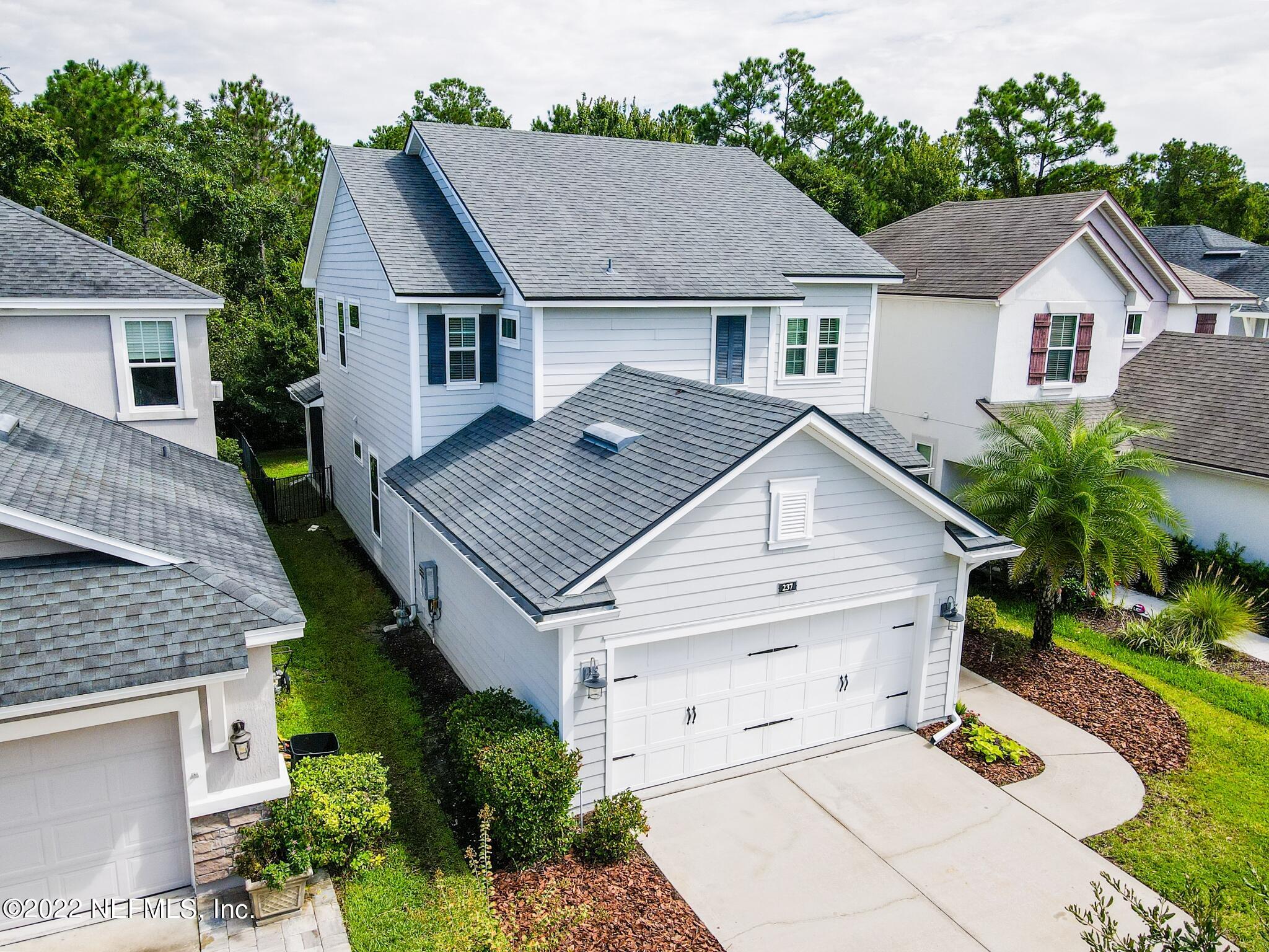 237 Spring Park Avenue Ponte Vedra, FL 32081 - Photo 2 of 48 ECD0EB35-AAE9-4A1F-81C3-58F10941A7E5