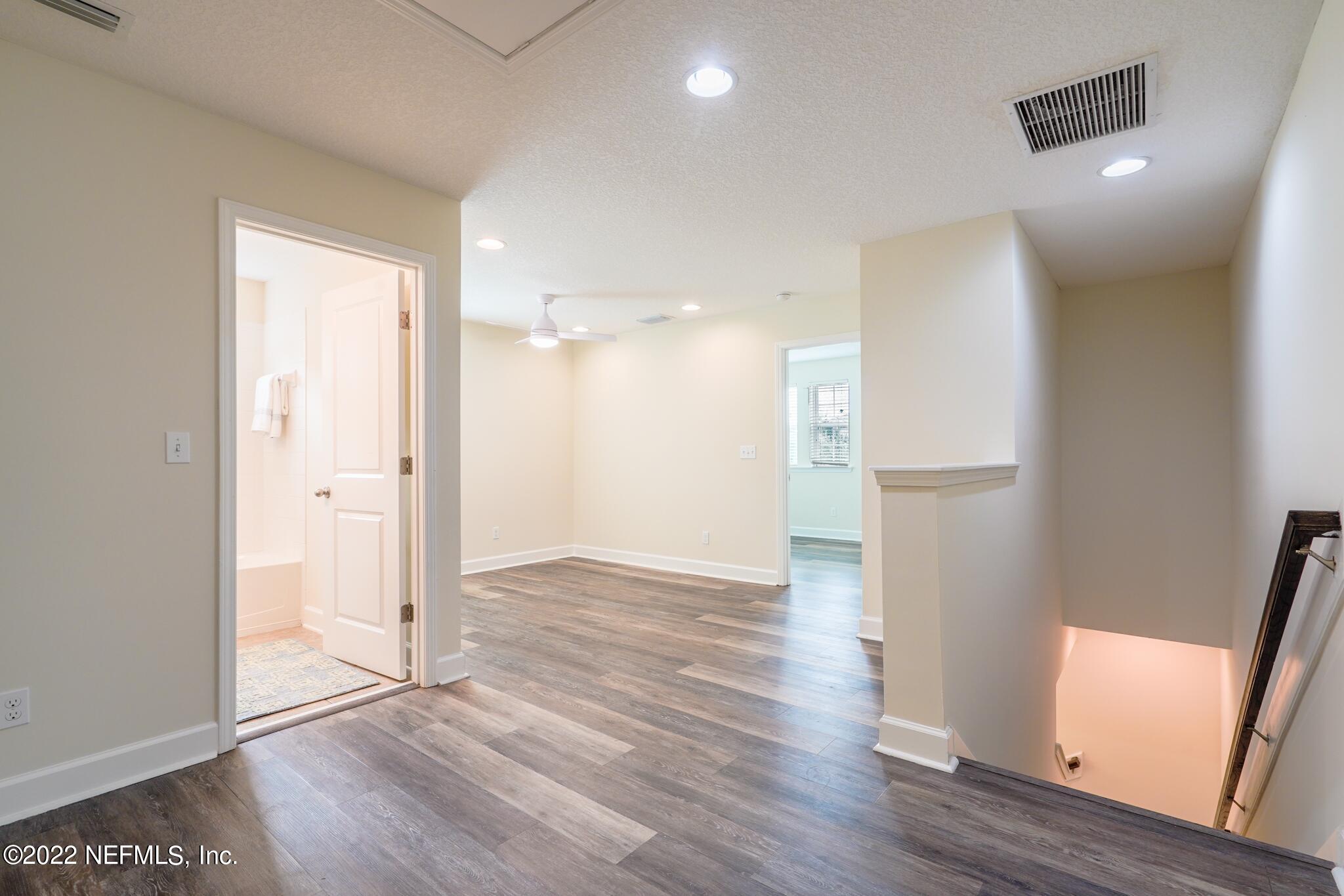 237 Spring Park Avenue Ponte Vedra, FL 32081 - Photo 24 of 48 Loft next to bathroom