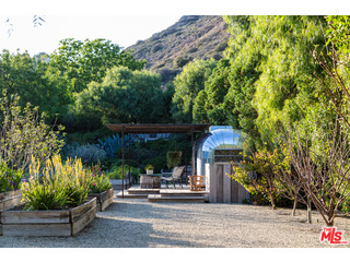 29715 Cuthbert Road Malibu, CA 90265 - Photo 20 of 31