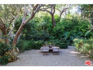 29715 Cuthbert Road Malibu, CA 90265 - Photo 24 of 31