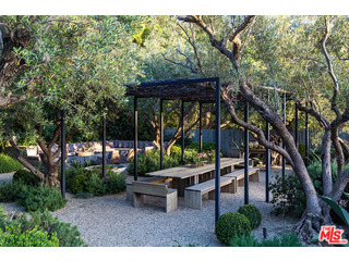 29715 Cuthbert Road Malibu, CA 90265 - Photo 27 of 31