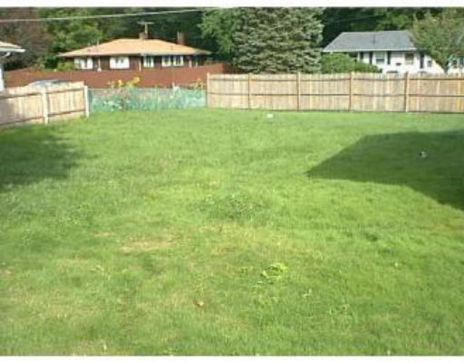 14 White Road Holbrook, MA 02343 - Photo 2 of 3 Gallery Image 2