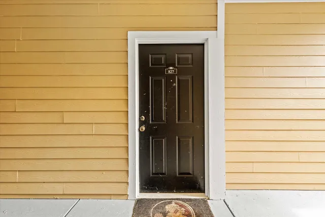 $239,900 | 2801 Chancellorsville Drive, Unit 827, Tallahassee, FL 32312