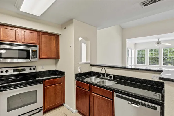 $239,900 | 2801 Chancellorsville Drive, Unit 827, Tallahassee, FL 32312