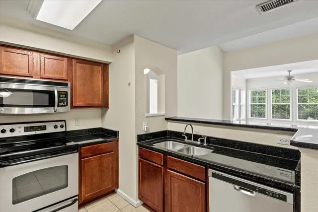 $239,900 | 2801 Chancellorsville Drive, Unit 827, Tallahassee, FL 32312