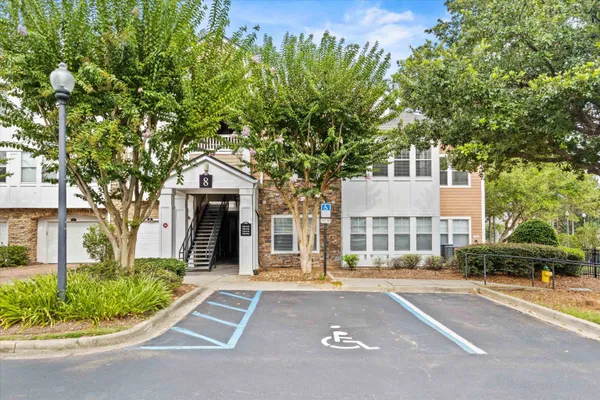 $239,900 | 2801 Chancellorsville Drive, Unit 827, Tallahassee, FL 32312