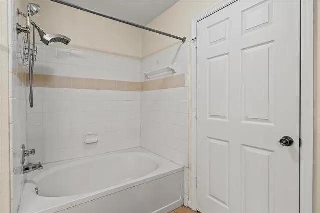 $239,900 | 2801 Chancellorsville Drive, Unit 827, Tallahassee, FL 32312