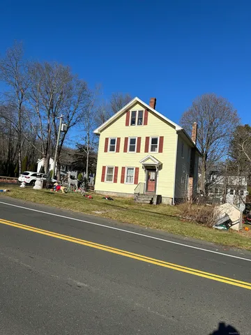 $1,675 | 1046 Main Street, Coventry, CT 06238