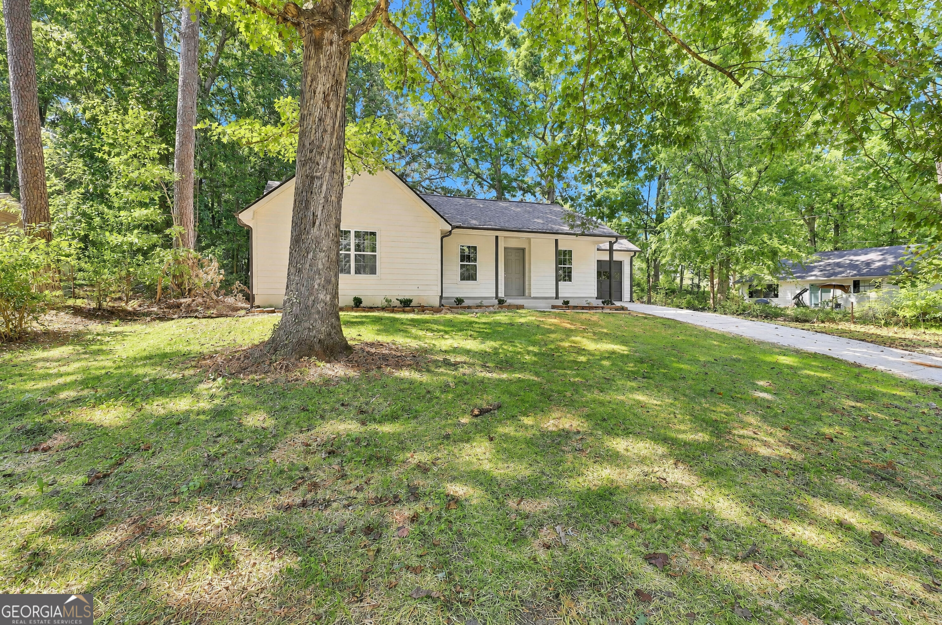 116 Richard Way Stockbridge, GA 30281 - Photo 4 of 36 Gallery Image 4